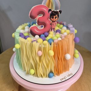 Bento tort pentru copii cu numărul 3, decorat cu margini în culori pastel și bile colorate, Emys Cakes